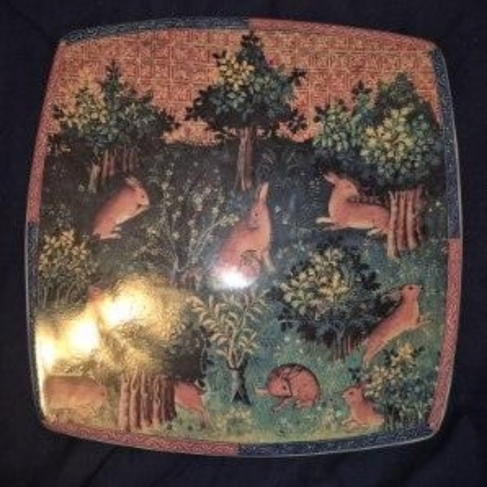Italian Ceramic Co Caccia Hand Crafted Bunny Rabbits Design Collectible Dish